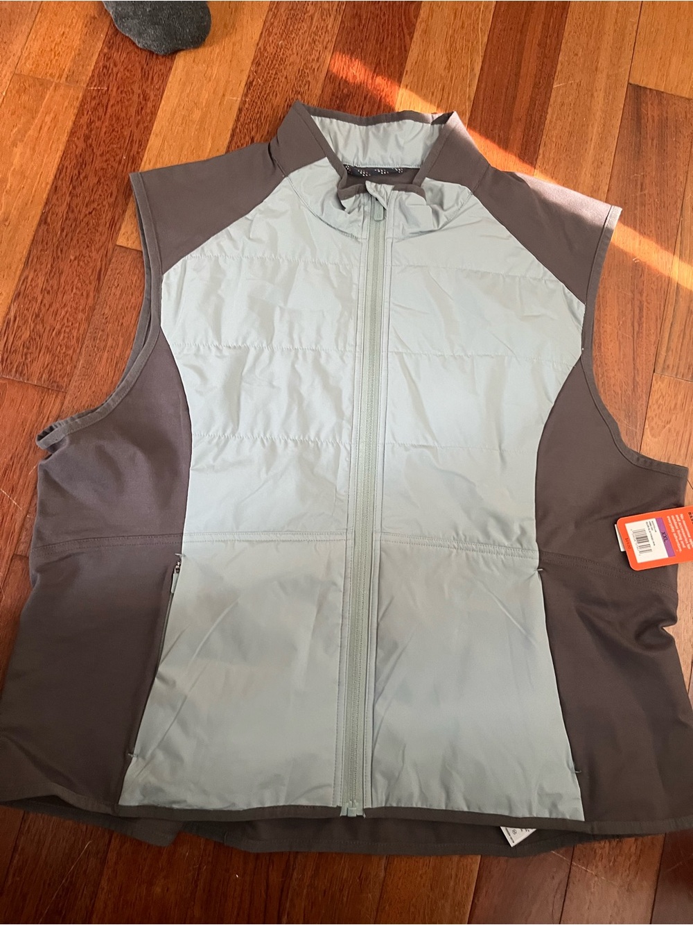 Women’s Sleeveless Hybrid Vest in Light Gray and Charcoal